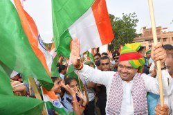जोधपुर में CM भजनलाल शर्मा ने कई कार्यक्रमों में लिया हिस्सा, एयरपोर्ट पर भड़के
विधायक सियोल, जोगाराम पटेल ने संभाली स्थिति - image