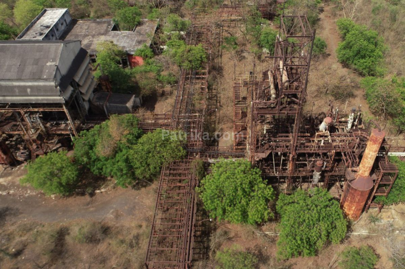 slips buried in Union Carbide toxic land demands memorial mp news