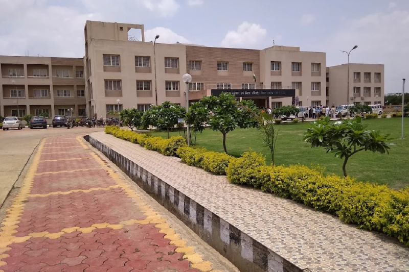 officer suspended allegations punished for acting against corruption ashoknagar mp news