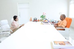 CM योगी और विधायक पूजा पाल की मीटिंग से यूपी की राजनीति में हलचल, अखिलेश यादव के
लिए मुश्किलें बढ़ीं! - image