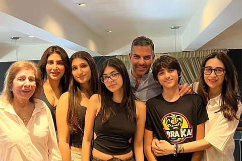 Sunjay Kapur sister Mandhira On Karisma Kapoor