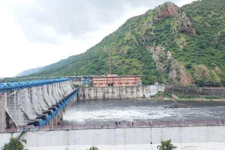 लगातार छलक रहा बीसलपुर डेम, पत्रिका फोटो