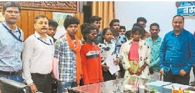 Bastar workers