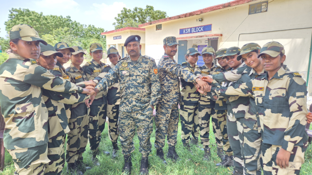 BSF women soldiers rakhi