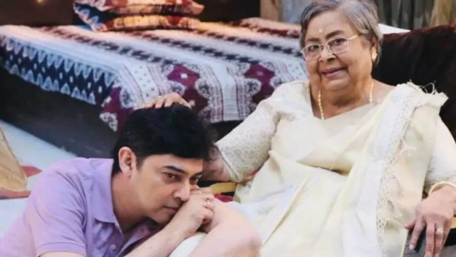 Basanti Chatterjee Dies