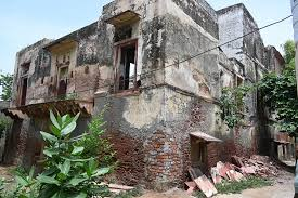 प्रदेश में स्कूलों के जर्जर भवन, पत्रिका फोटो
