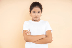 तकनीक का ट्रिगर: बढ़ रहा किशोर मन का असंतुलन - image
