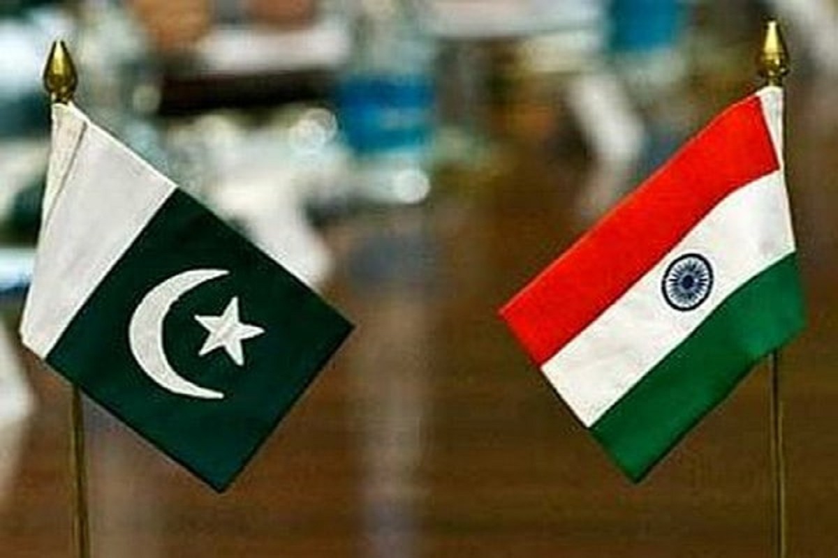 India and Pakistan flags