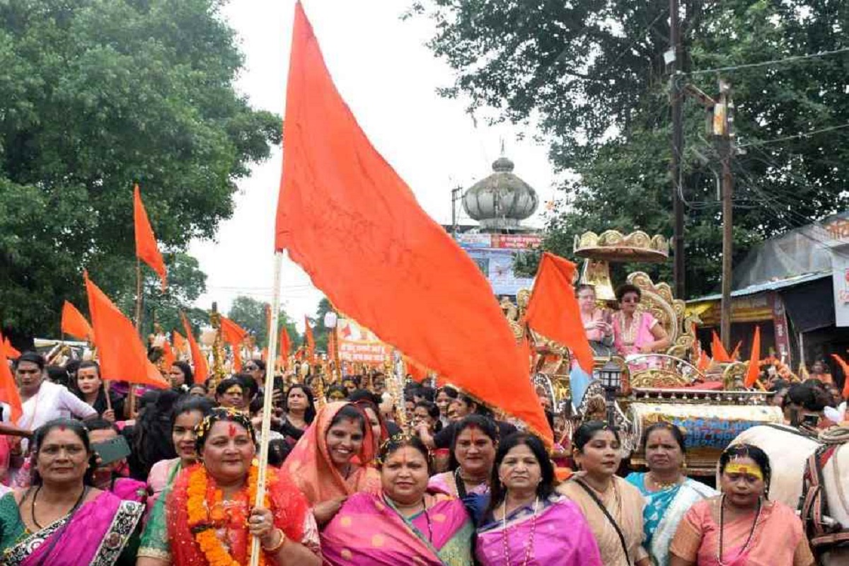 सावन में देशभर में कावड यात्रा की धूम…देखिए तस्वीरें