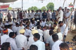 Jalore News: 10 KM दायरे के ग्रामीणों को टोल मुक्त करने की मांग, किसानों ने दिया
धरना - image