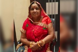 घर में चल रही थी रिटायरमेंट समारोह की तैयारियां, नियति को कुछ और था मंजूर, जुलूस
की जगह निकली शिक्षिका की अर्थी - image