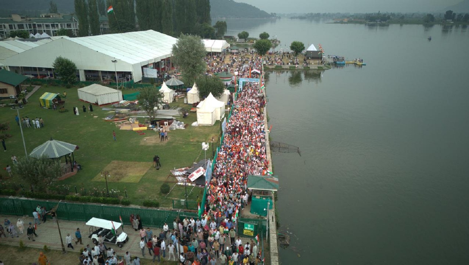 भारत माता के लिए जीने-मरने का संकल्प ले रही jammu kashmir की नई पीढ़ी