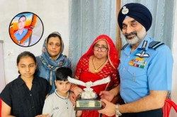 ‘ऑपरेशन सिंदूर’ में शहीद ‘झुंझुनूं’ के सुरेंद्र के घर पहुंचे वायुसेना प्रमुख,
वीरांगना को सरकारी नौकरी का दिया आश्वासन - image