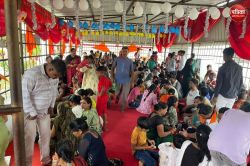 राखी के धागों ने मिटाई सलाखों की दूरी, जेल में बंद भाइयों की कलाई पर बहनों ने
बांधी रक्षा की डोर - image