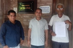 शादी करने की मिली ‘सजा’, पंचों ने लगाया लाखों का जुर्माना, अब कलक्टर से मांगी
इच्छा मृत्यु - image
