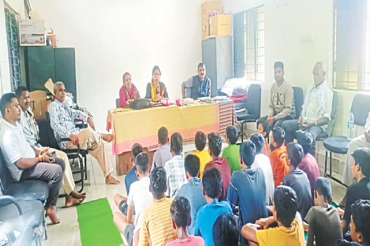 हॉस्टल में छात्र की खुदकुशी मामला, जांच रिपोर्ट में हुआ बड़ा खुलासा, बच्चे बोले- समय में नहीं मिलता खाना