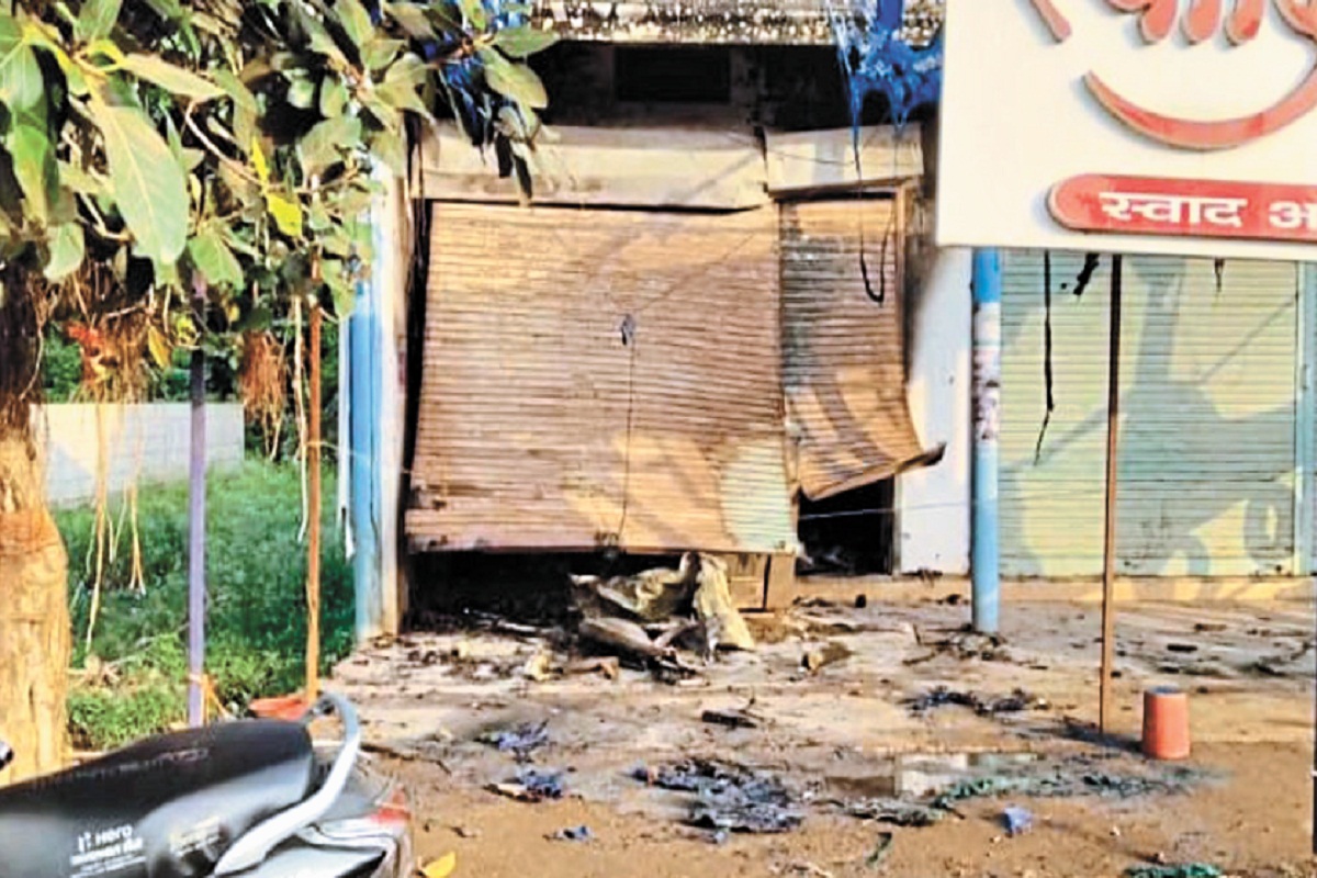 गैस सिलेंडर फटा, चाय दुकान में जोरदार ब्लास्ट से मची खलबली, बाल-बाल बचे लोग