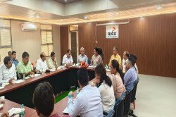 औद्योगिक समस्याओं के त्वरित समाधान को लेकर जिला कलक्टर सख्त - image