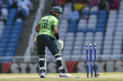 WI vs PAK: अजीबो-गरीब तरीके से ‘गोल्डन डक’ पर आउट हुए मोहम्मद रिजवान, देखें
वीडियो - image