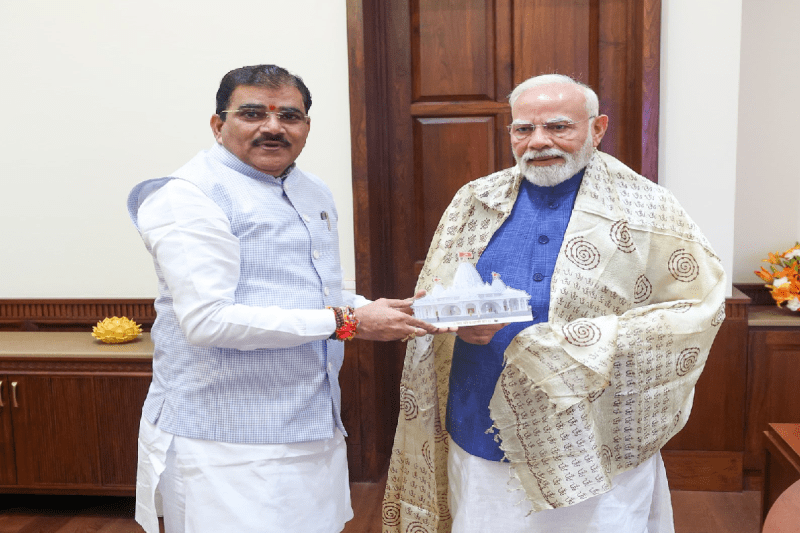MP Gyaneshwar Patil met Prime Minister Modi