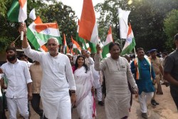 मेहसाणा में निकाली तिरंगा यात्रा - image