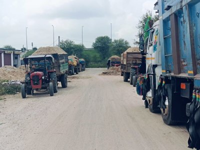 सूरजपुरा, भाटावाला कट व बीलवा के पास खड़े रहते हैं ट्रक-डम्पर