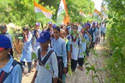 VIDEO: विद्यार्थियों ने तिरंगा रैली निकाल कर दिया राष्ट्रभक्ति व पर्यावरण
संरक्षण का संदेश - image