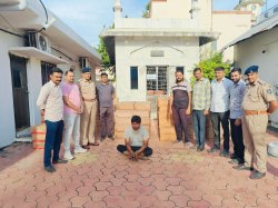 वडोदरा-सूरत के बीच 25 लाख की शराब जब्त, ट्रक चालक को पकड़ा - image