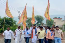 VIDEO: छात्रसंघ चुनाव बहाली व भर्तृहरि अभ्यारण की मांग को लेकर सद्बुद्धि यज्ञ,
निकाला पैदल मार्च   - image