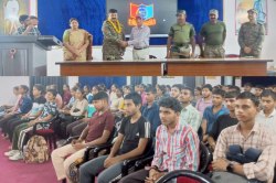 VIDEO: एनसीसी अधिकारियों द्वारा विद्यार्थियों का ओरिएंटेशन कार्यक्रम आयोजित - image