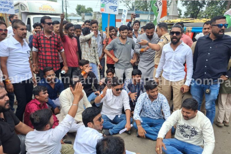 congress protest smart meter bangles thrown on dgm mp news