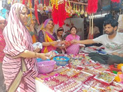 राखी पर्व को बहनें बना रही खास, नजर आएगी रिश्तों की मिठास - image