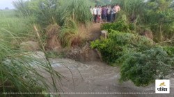 Sambhal News: संभल में गंगा का कहर! चिरवारा बंधा टूटा, कई गांवों में बाढ़ का
खतरा, विभाग अलर्ट मोड पर - image