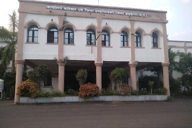 court notice barwani collector Indira Sagar project compensation mp news