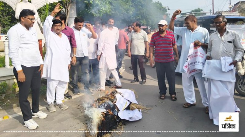 swadeshi jagran manch protest donald trump tariff war amroha