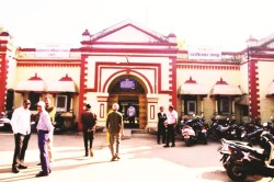 CG News: जनशिकायतों पर अफसरों का लापरवाह रवैया… रायपुर तहसील में 10 हजार मामले
पेंडिंग - image