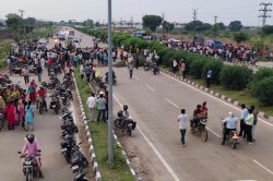 Rajasthan: कैंसर पीड़ित पिता से मिलकर लौट रहे इकलौते बेटे-भतीजे की मौत,
जयपुर-कोटा हाईवे पर हुआ हादसा - image