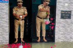 Viral Video: ‘मां गंगा’ के घर आने पर सब इंस्पेक्टर निषाद ने इस अंदाज में किया
स्वागत; यूजर्स ने दिए मजेदार रिएक्शन - image