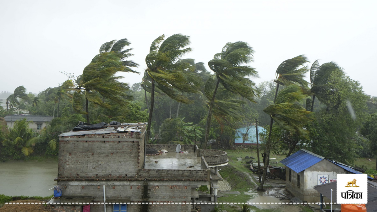up weather alert heavy rain in 27 districts on august 7 and 8