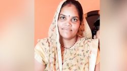 चलती बाइक के पहिए में चप्पल फंसने से दर्दनाक हादसा, महिला की मौत, मायके से लौट
रही थी - image