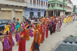 VIDEO: सावन के अंतिम सोमवार पर कांवड़ यात्रा, शिव भक्ति में डूबा शहर - image