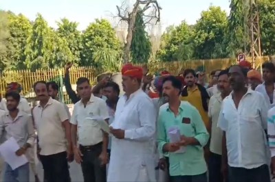 Crop insurance scam: Crores of rupees of farmers were siphoned off in Datra Bara, compensation was lost by insuring in fake names.