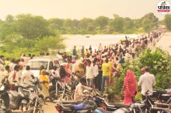 भीलवाड़ा में बनास नदी उफान पर, खेतों में भरा पानी, 3 दिन से कई रास्ते बंद - image