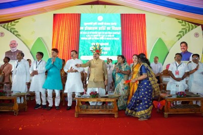 गरीब, युवा, अन्नदाता और नारी कल्याण के लिए मिशन मोड पर सरकार राज्यस्तरीय किसान सम्मेलन