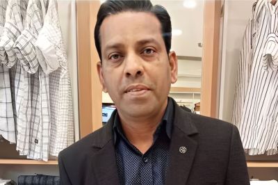 Pratapgarh Peepalkhoont Tehsildar Yogesh Jaiswal Died