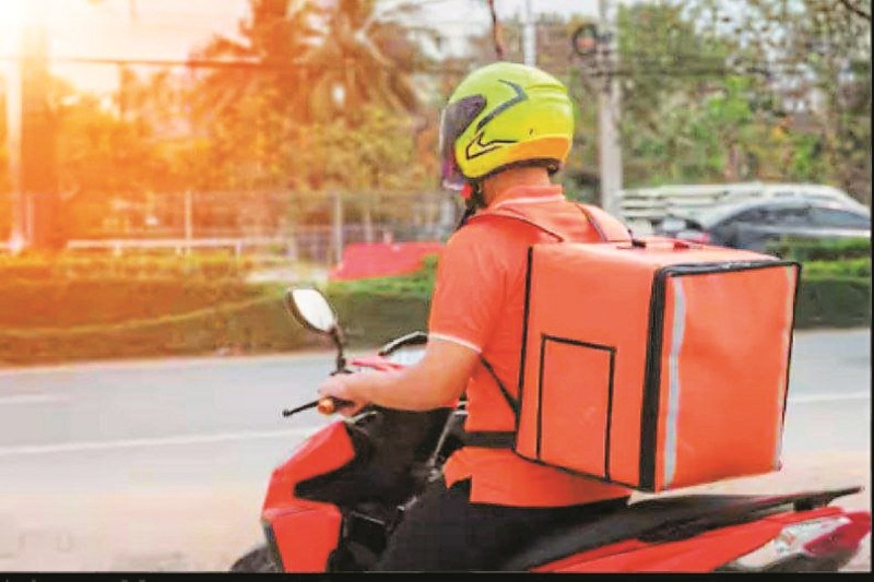 अब डिलिवरी ब्वॉय पर पुलिस की नजर (Photo source- Patrika)