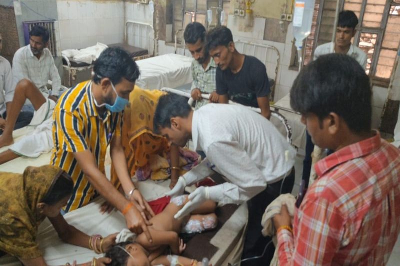 बच्ची के शरीर में कोई हलचल नहीं, सीपीआर देकर डॉक्टर ने बचाई ज़िंदगी There was no movement in the girl's body, the doctor saved her life by giving CPR