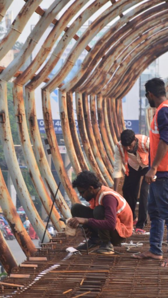 रायपुर में जल्द ही शुरू होगा स्काई वाक, अधूरा काम पूरा करने जुटे कर्मचारी