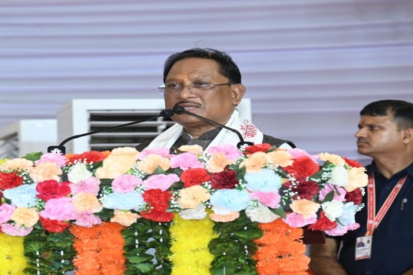 करमा तिहार के रंग में डूबा मुख्यमंत्री निवास (फोटो सोर्स- DPR)
