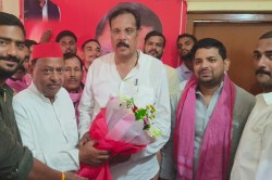 Mau News: सपा सांसद राजीव राय को आया गृह मंत्री अमित शाह का फोन, निकाले जा रहे
कई राजनीतिक समीकरण - image